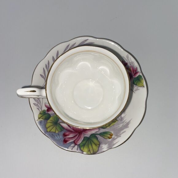 Royal Albert Flower of the Month Water Lily No. 7 Bone China Cup & Saucer Set - Picture 3 of 11